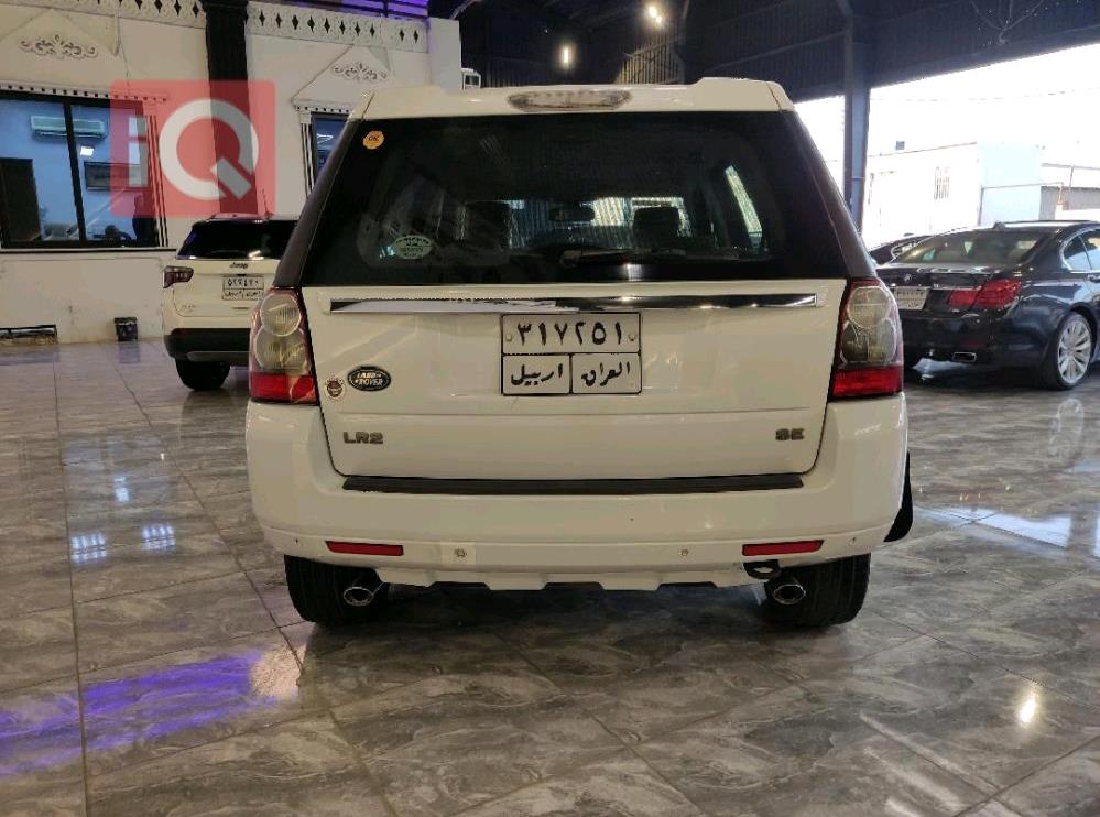 لاند ڕۆڤەر LR2